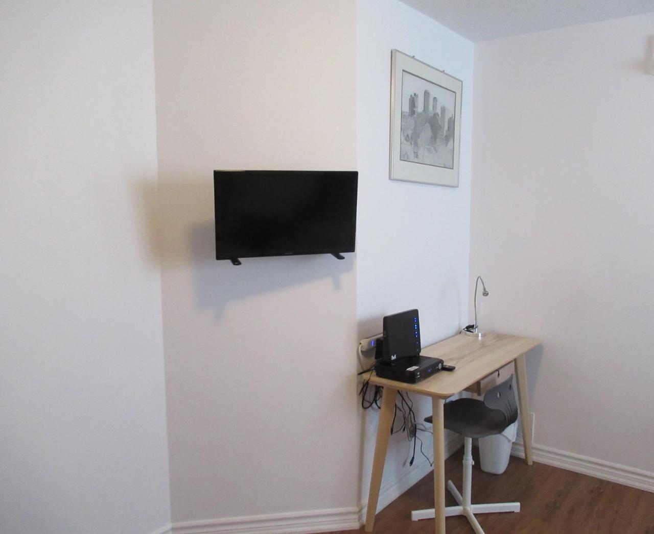 Dovercourt Village Mews Торонто Екстериор снимка